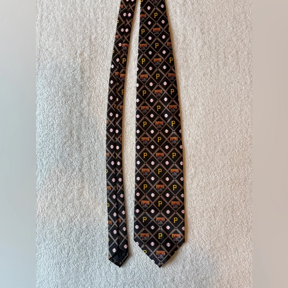 Pittsburgh Pirates Logo Baseball Tie Black Gold. MLB Spring Training Opening Day
